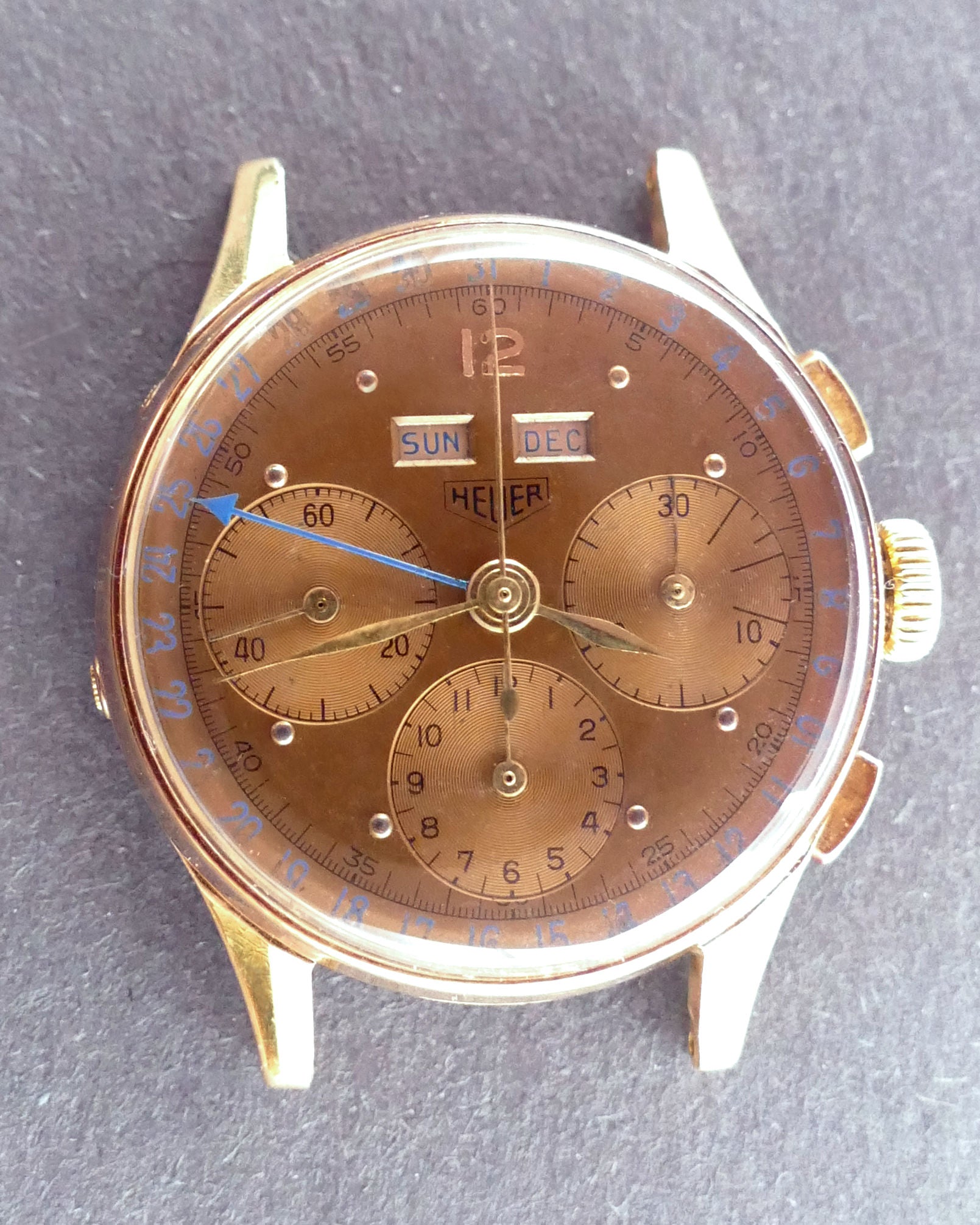 Heuer 2558 LNIB 18K Valjoux 72c Triple Date Vintage Chronograph Watch ...