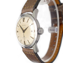 Load image into Gallery viewer, Baylor Heuer Viscount Rare Vintage Watch