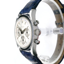 Load image into Gallery viewer, Universal Geneve Compax 222101-1 Chronograph Vintage